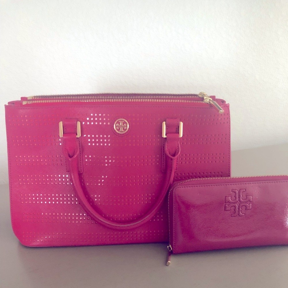 Authentic Tory Burch purse with matching wallet